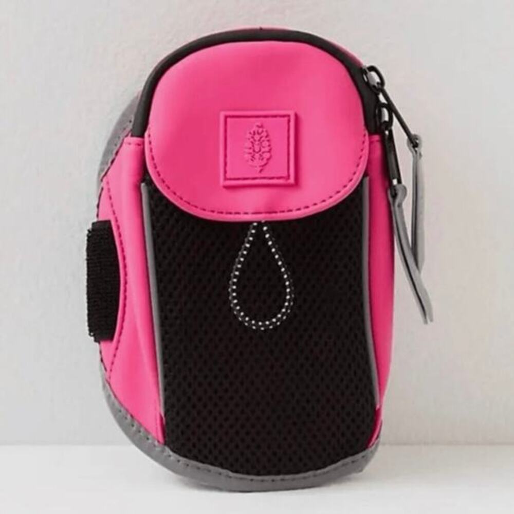Free People Back on Track Phone Armband‎ Pink